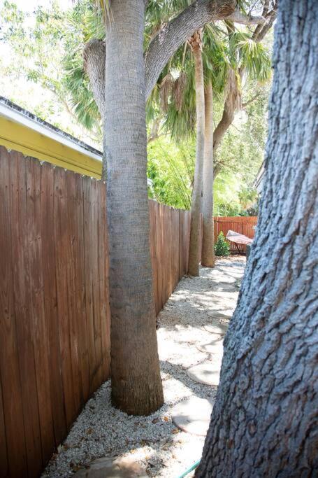 Two Bedroom Ranch With Private Deck Close To Beach Lake Worth Beach Exteriör bild