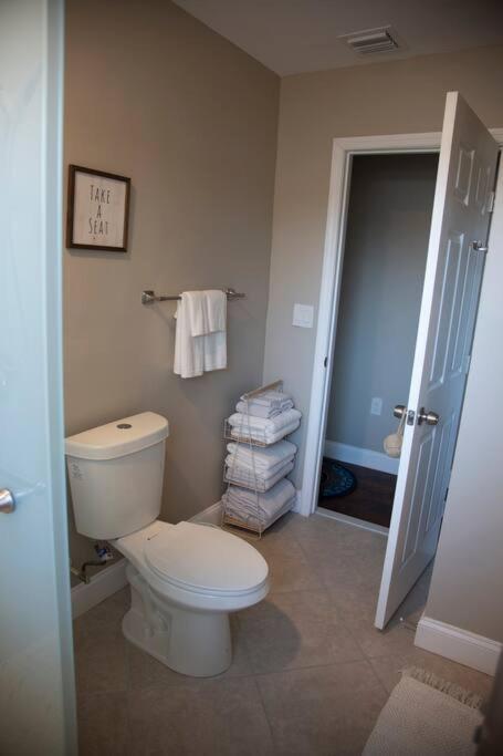 Two Bedroom Ranch With Private Deck Close To Beach Lake Worth Beach Exteriör bild