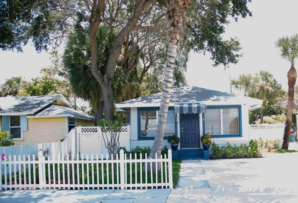 Two Bedroom Ranch With Private Deck Close To Beach Lake Worth Beach Exteriör bild